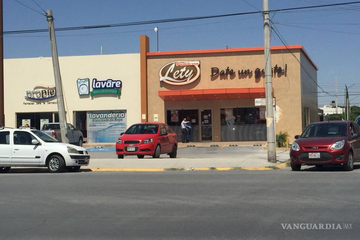 “Levantan” y golpean a cliente de pastelería en Torreón