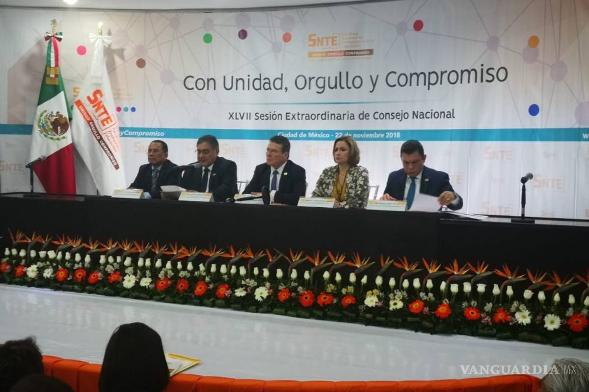 Por Gordillo, el SNTE convoca a reunión en sesión extraordinaria urgente