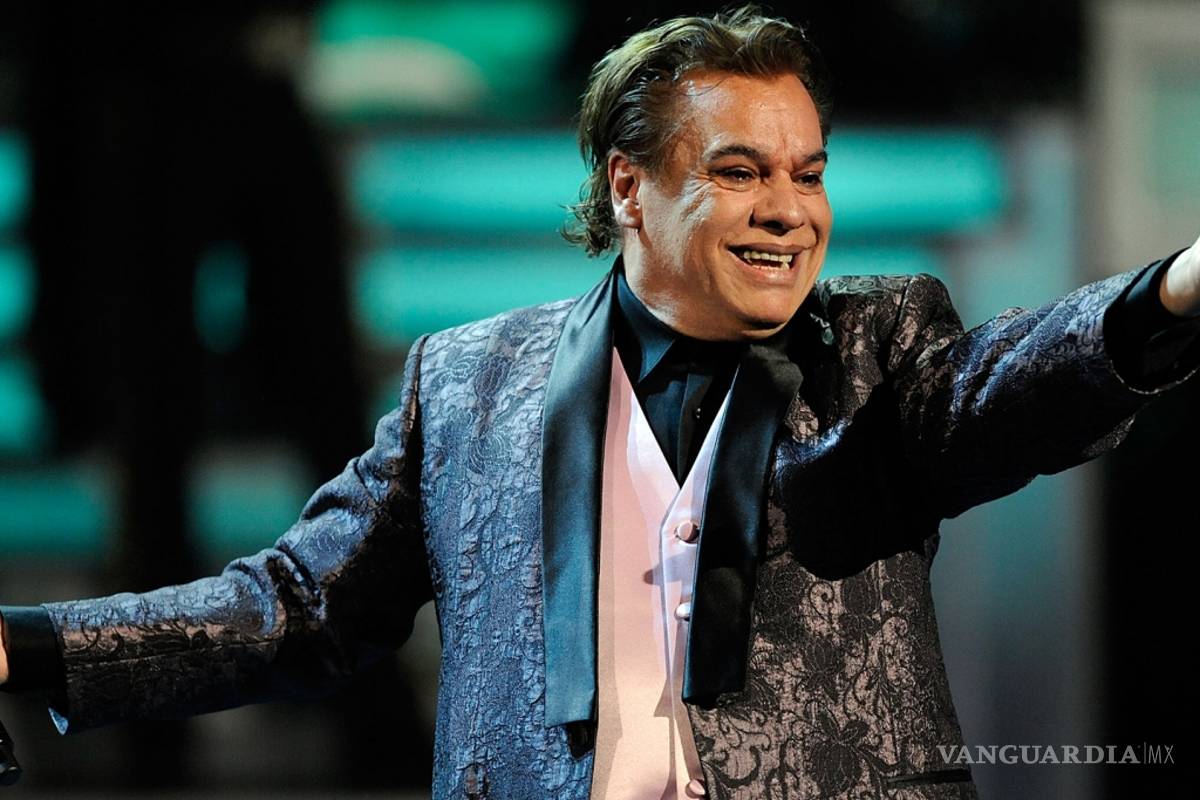 Juan Gabriel recibe 3 nominaciones a los premios Billboard