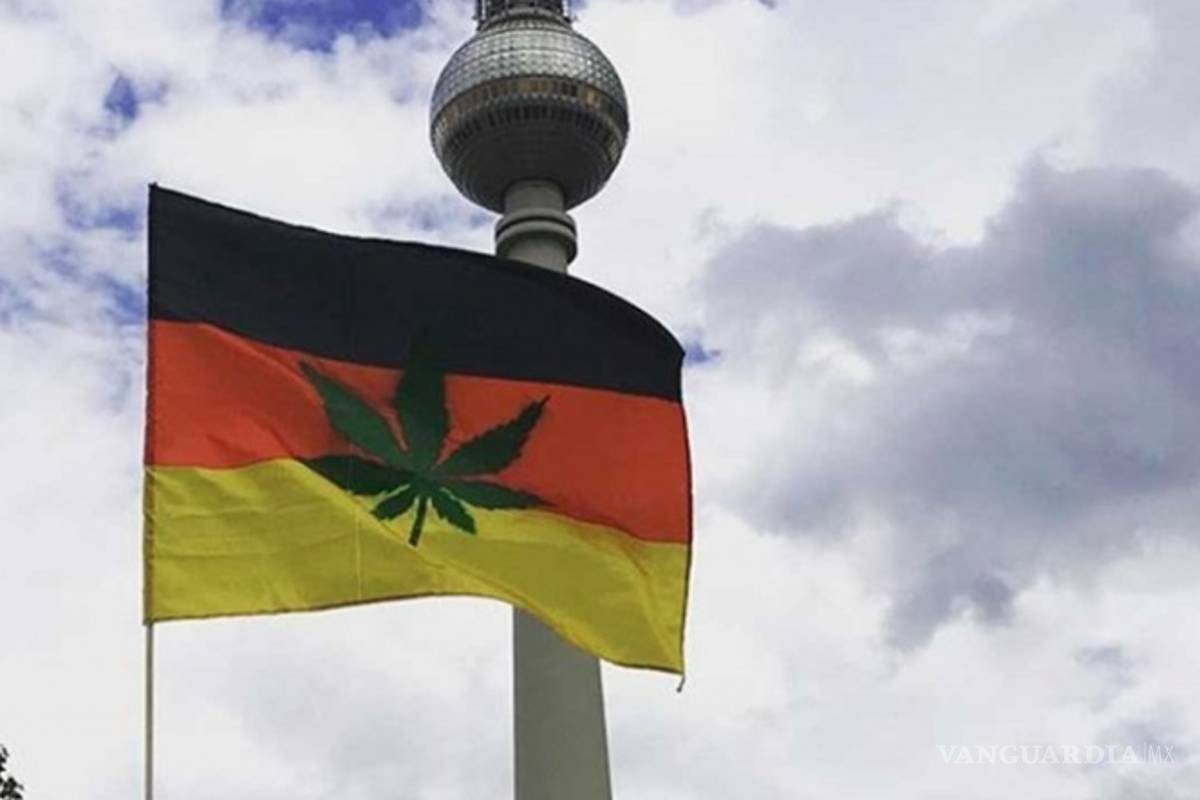 Miles reclaman legalización de mariguana en Alemania