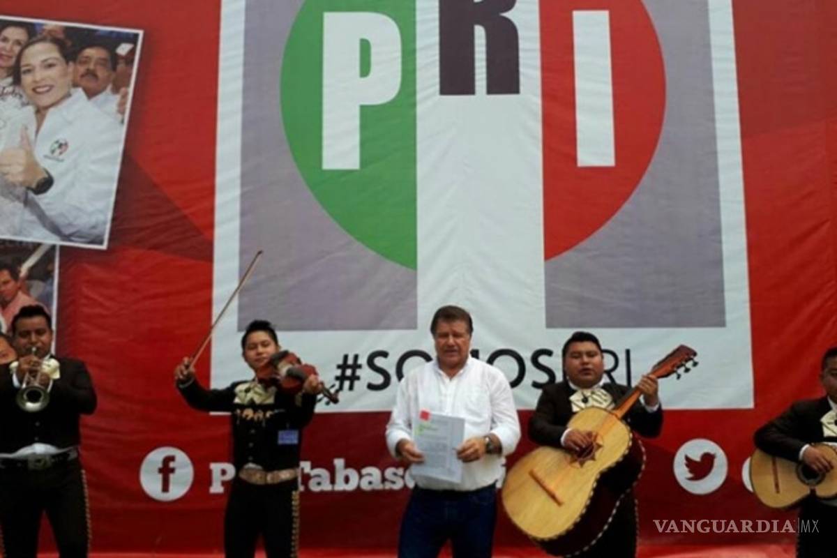 Alcalde de Macuspana se anticipa a expulsión y renuncia al PRI