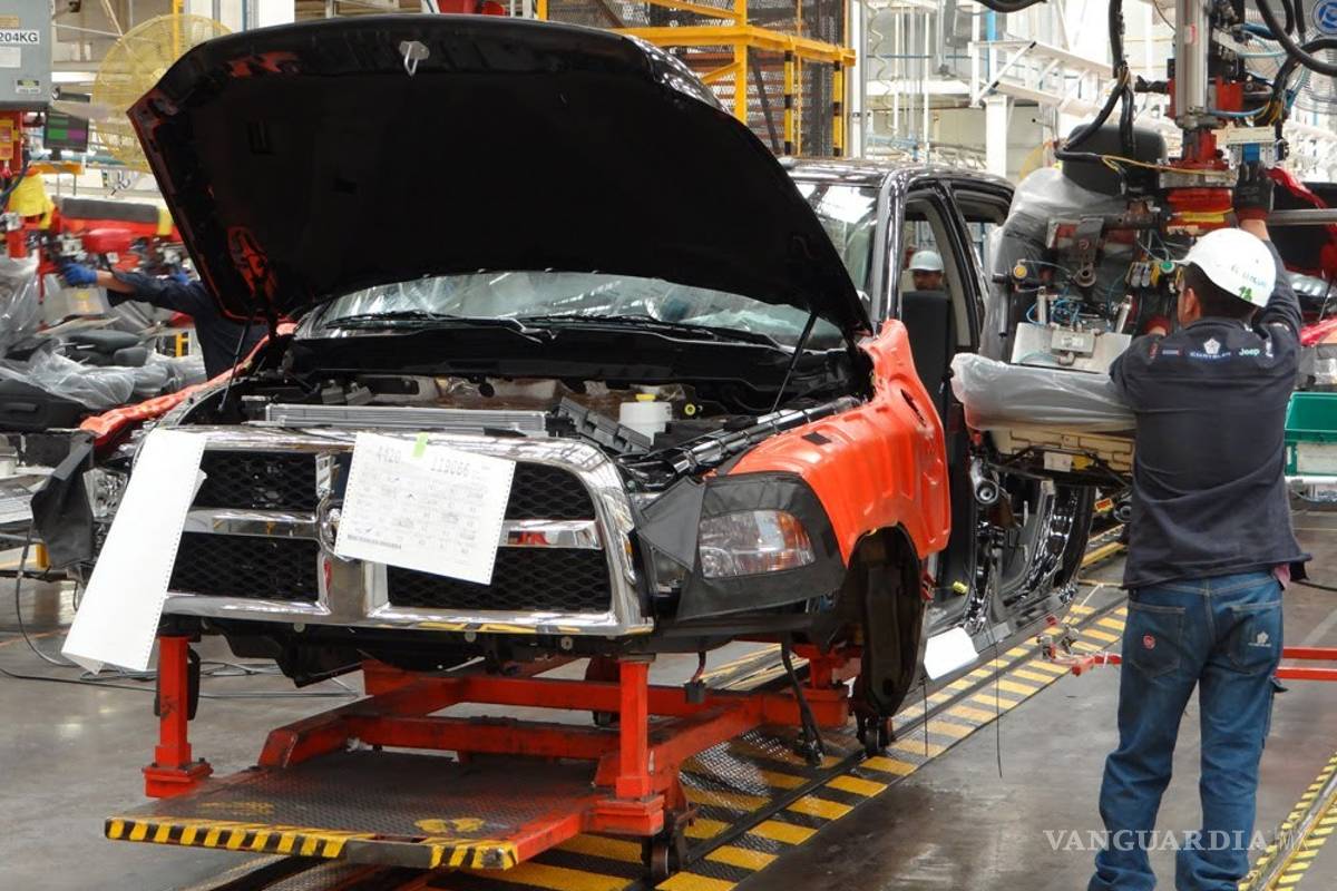 México fabrica 400 mil autos más que Brasil, entre enero y mayo