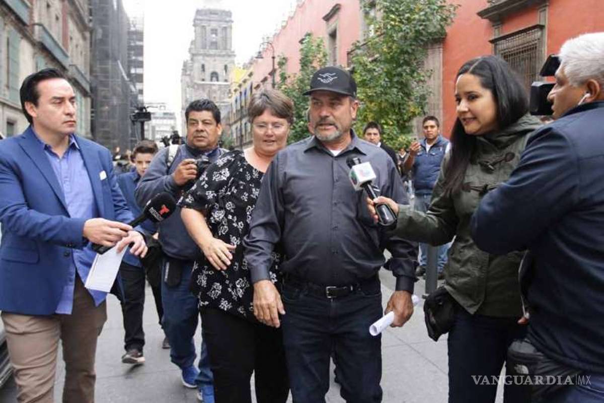 "No nos dieron atole con el dedo", dice Adrián LeBarón tras reunión con AMLO