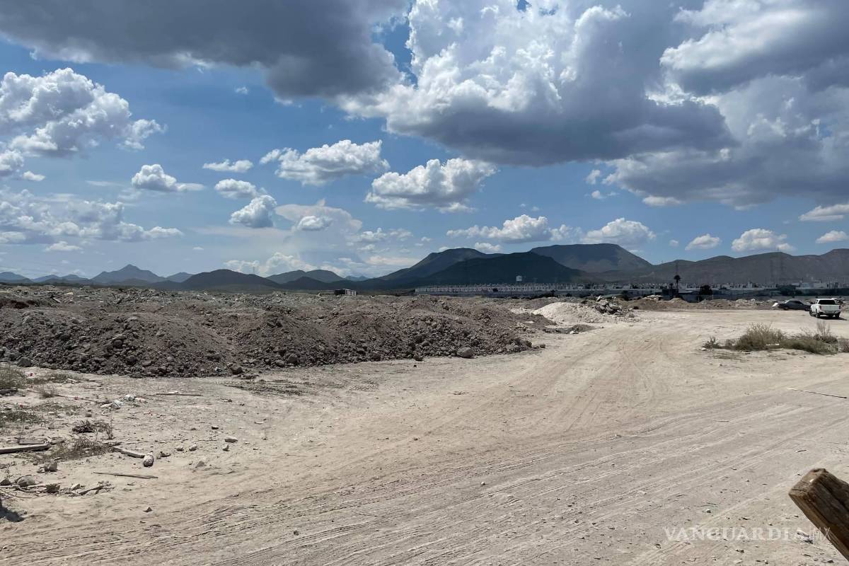 Ramos Arizpe: persiste contaminación por terreno que recoge desechos, reportan vecinos