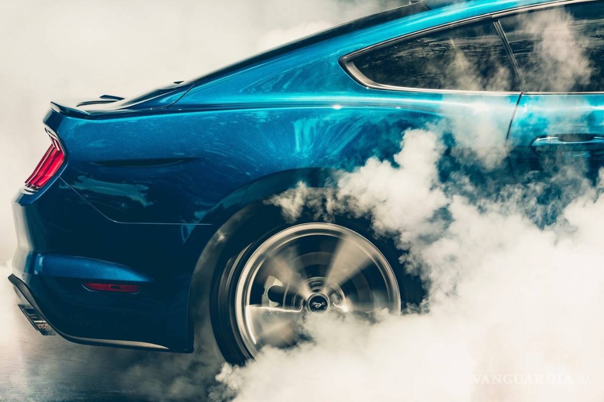 Ford Mustang tendría versión de cuatro cilindros y con 350 hp