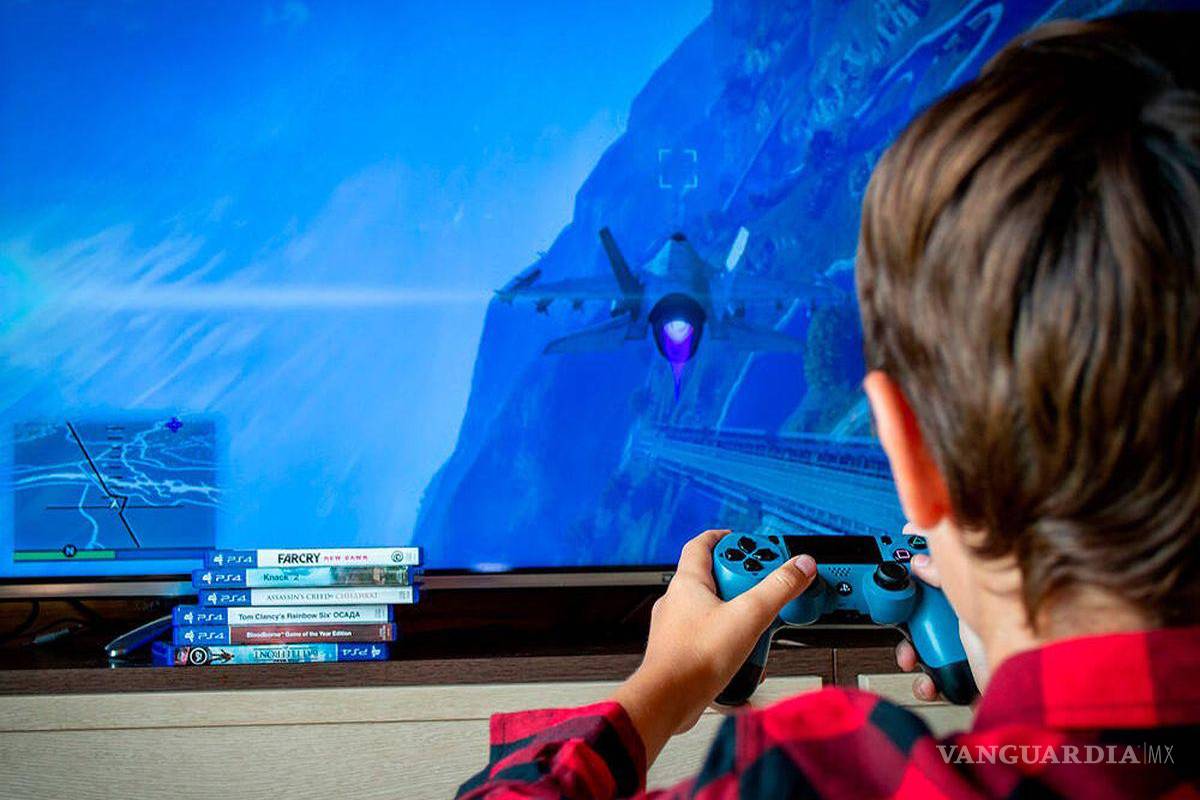 Especialista explica el valor de jugar en familia