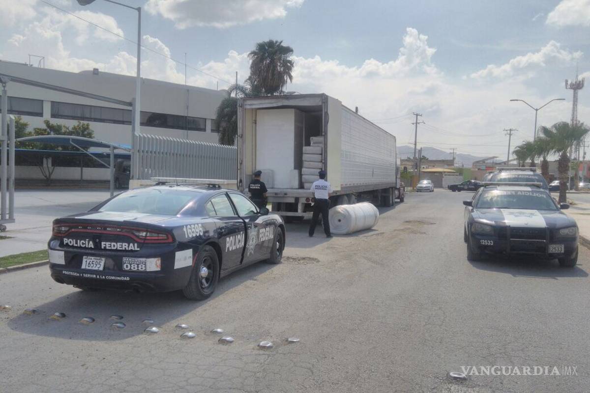 Aseguran tráiler con casi 900 kg de mariguana en Torreón