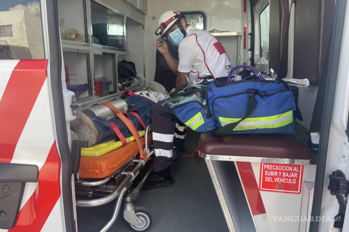 Fallece joven en accidente en moto en Saltillo; sus dos acompañantes están graves (VIDEO)