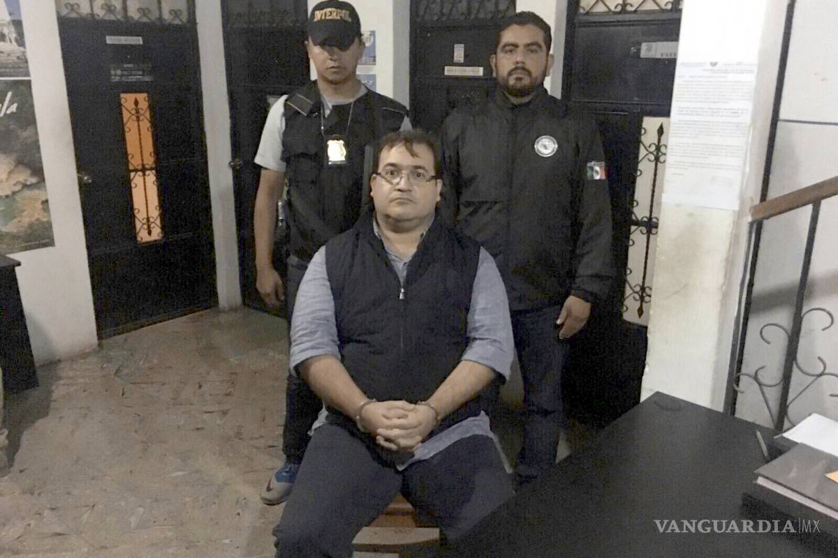 El ‘cochinero’ que dejó Javier Duarte de Ochoa