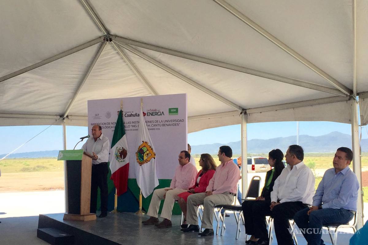 Ponen nombre de César Cantú Benavides a la Universidad Tecnológica de Saltillo