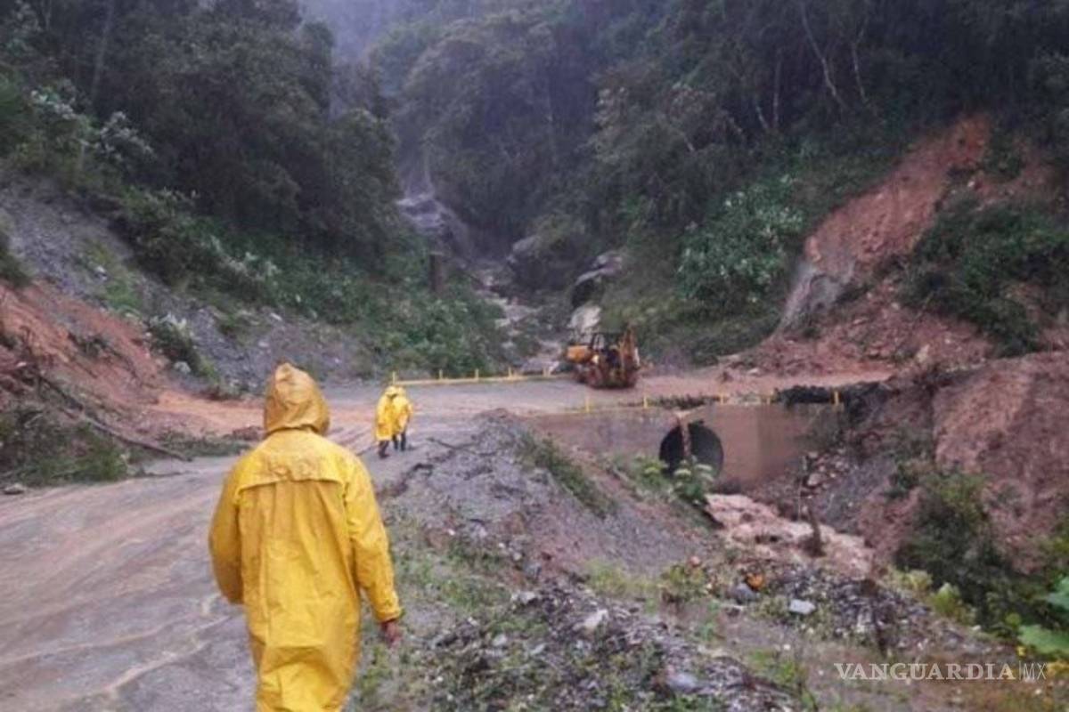 Deslave de cerro sepulta a 6 personas en San Pedro Ocotepec, Oaxaca