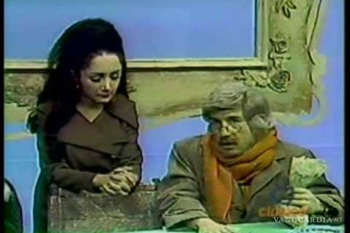 $!'Prefiero dos de 14': Acusan a 'Chespirito' de hacer chistes pedófilos en sketch