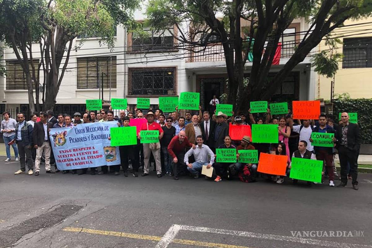 Apoyan en CDMX regreso de la fiesta brava a Coahuila