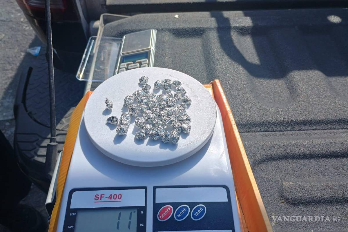 Cae guatemalteco con 63 dosis de cocaína, en Nuevo León