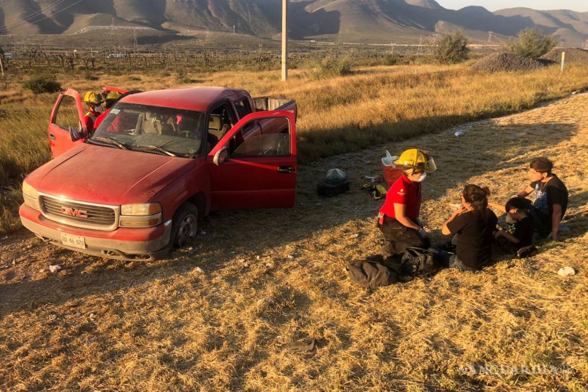 Volcadura deja siete personas lesionadas en la carretera Saltillo- Monterrey