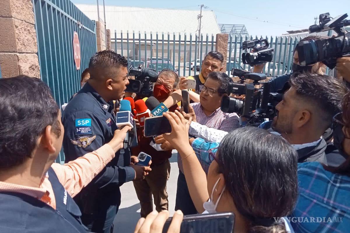 Derrumbe en silo de granos deja tres personas atrapadas; una no ha sido localizada