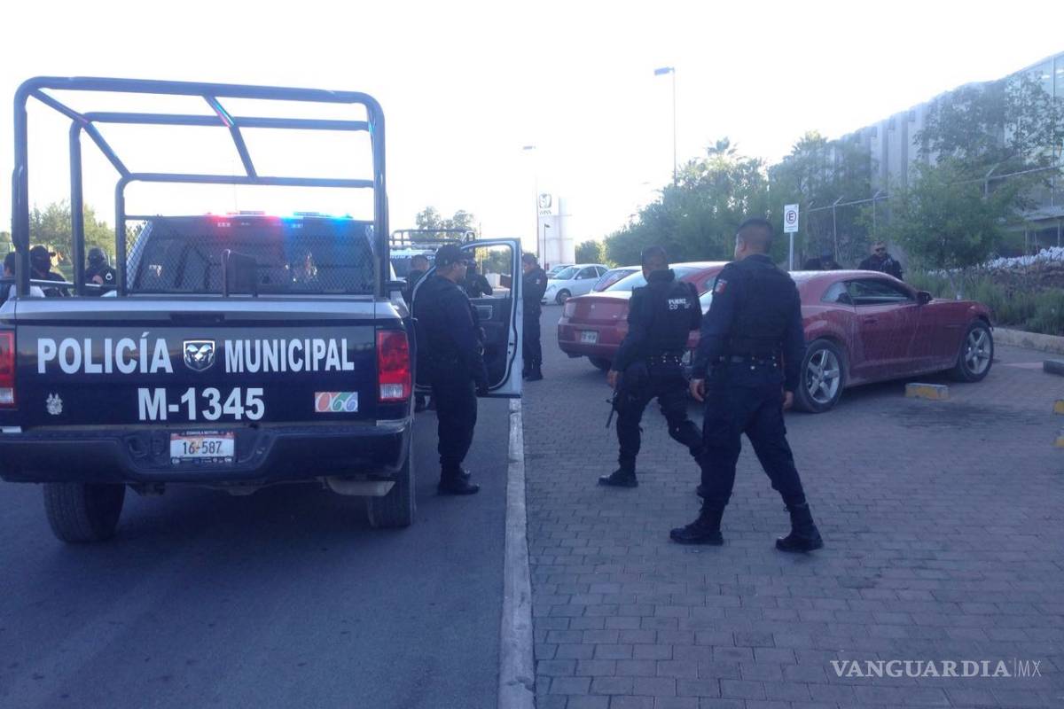 Pistoleros secuestran a hombres en centro de Saltillo