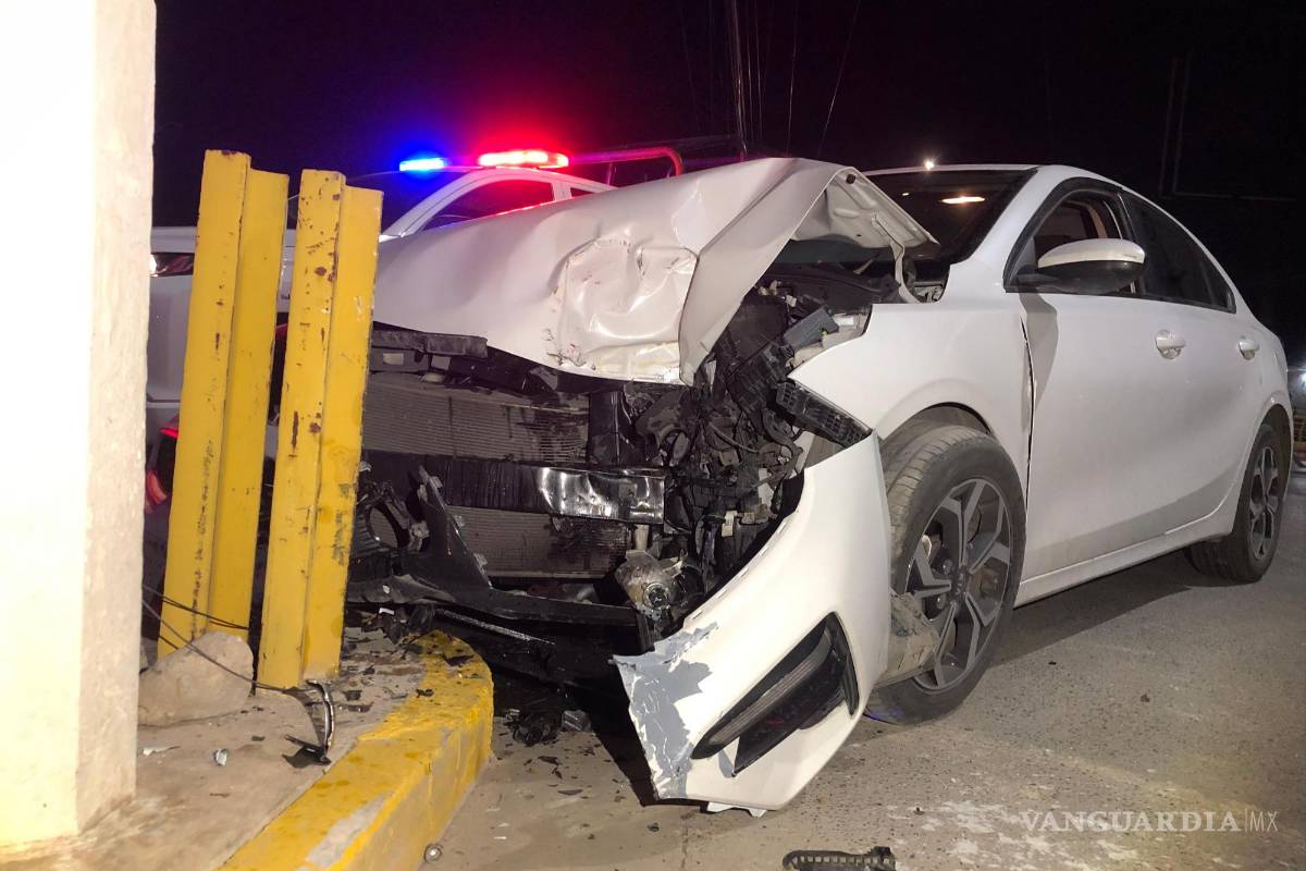 Conductor ebrio choca frontalmente contra durmiente al norte de Saltillo