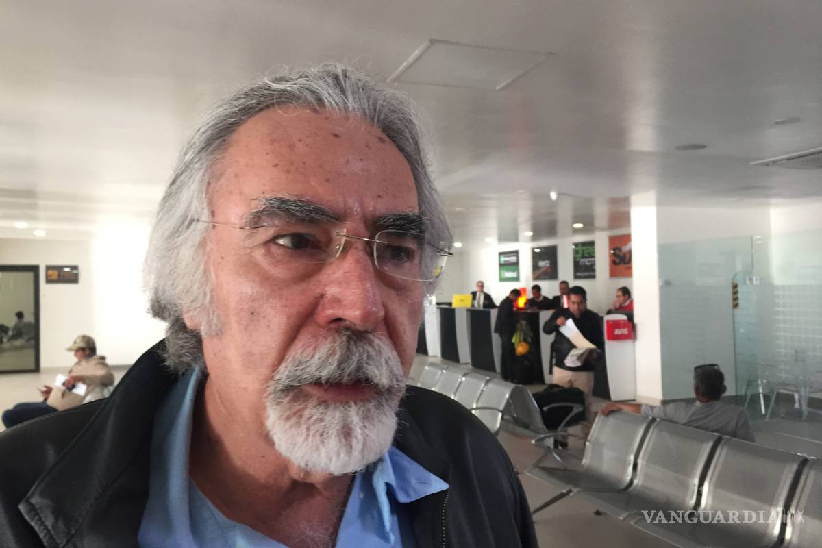 No paga a constructores Escuelas al 100