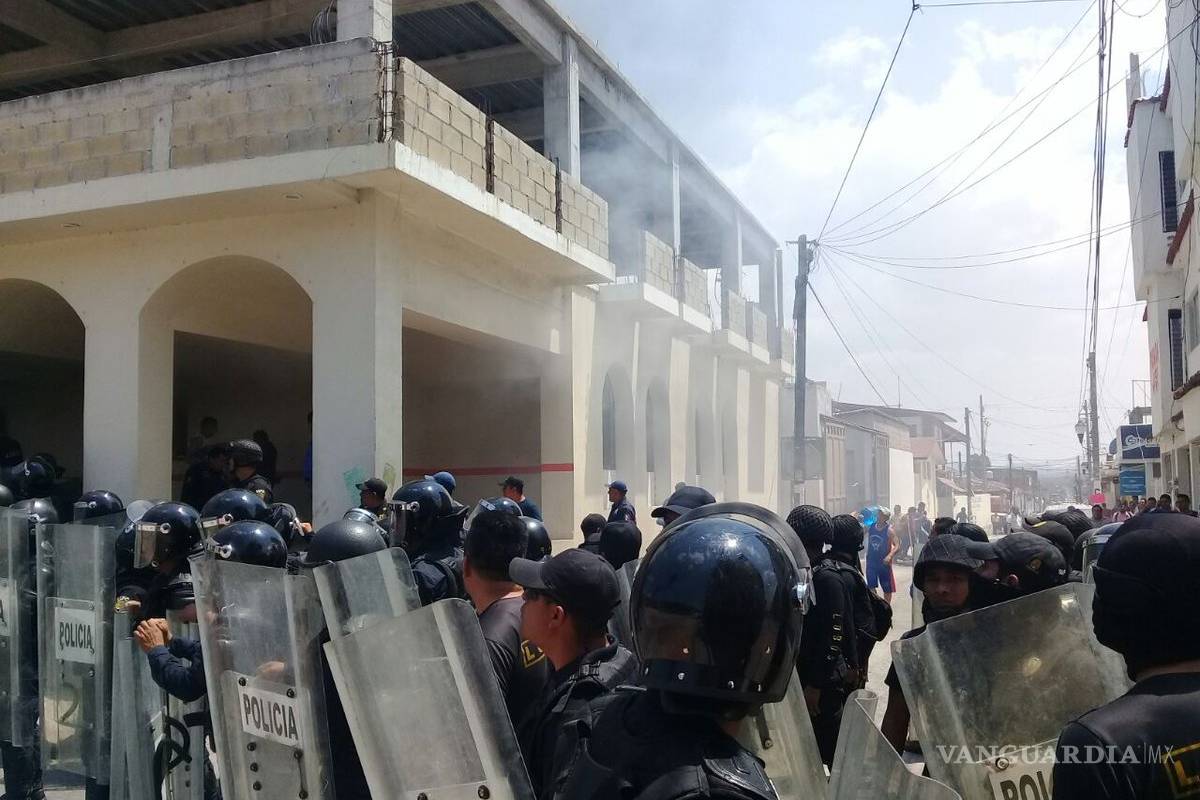 Toman Alcaldía de Ocozocuautla, Chiapas; manifestantes denuncian falta de agua