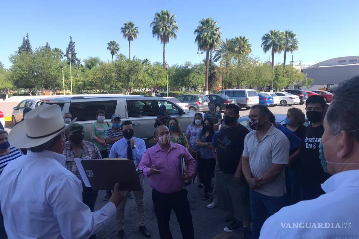 Comerciantes de Frontera, Coahuila, se manifiestan ante el Ayuntamiento; piden reapuertura de sus negocios