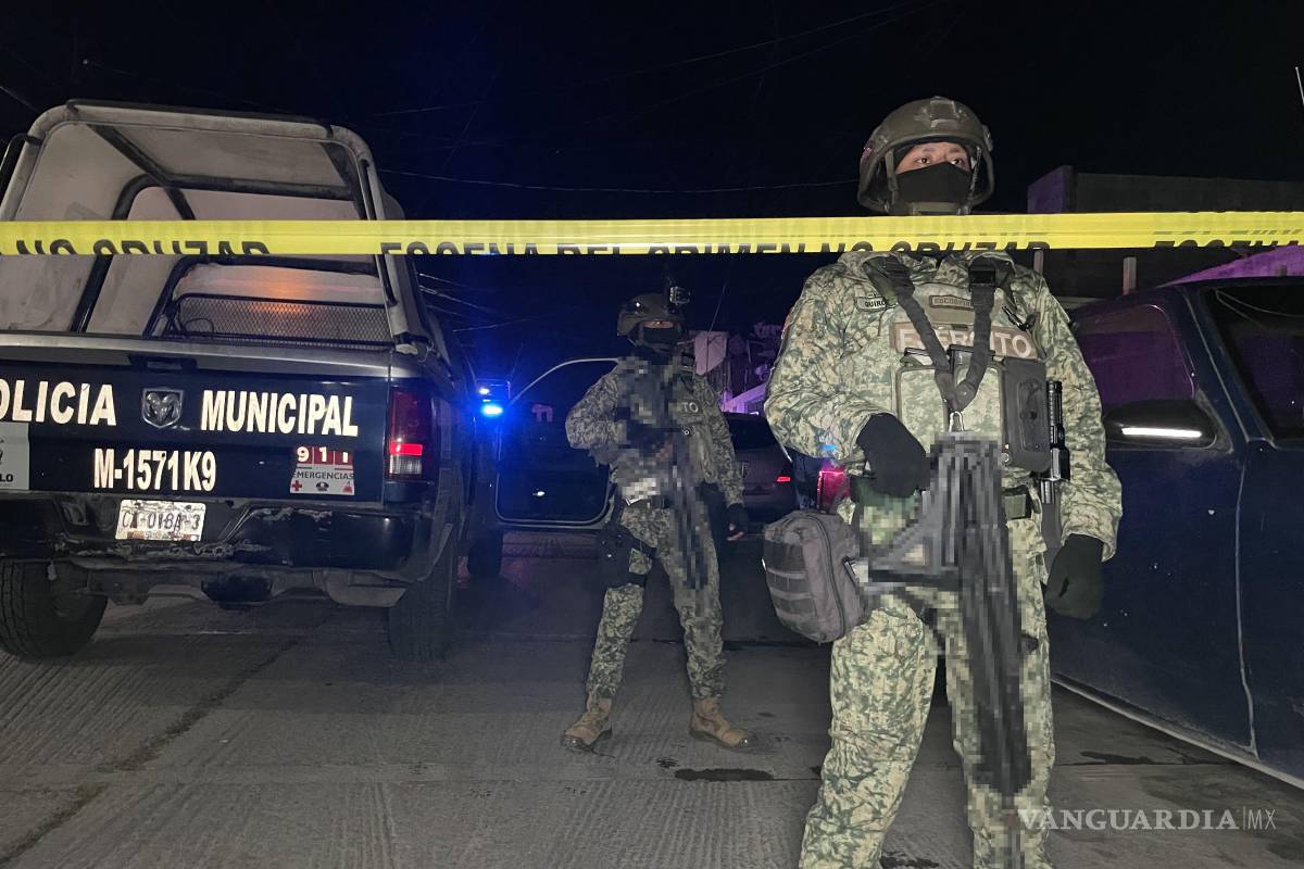 Catean tres viviendas al oriente de Saltillo; detienen a un hombre con droga y decomisan motocicletas