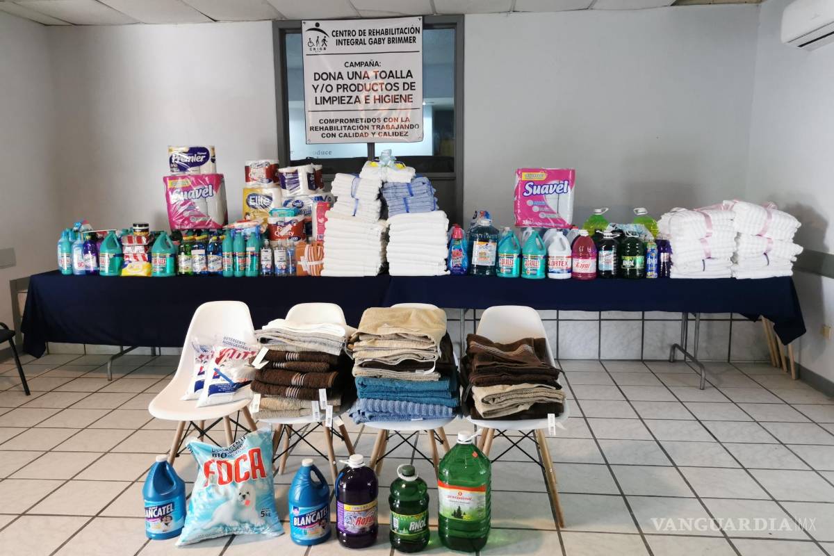 En Acuña, por cerrar campaña ‘Dona toallas y productos de limpieza al centro Gaby Brimmer’