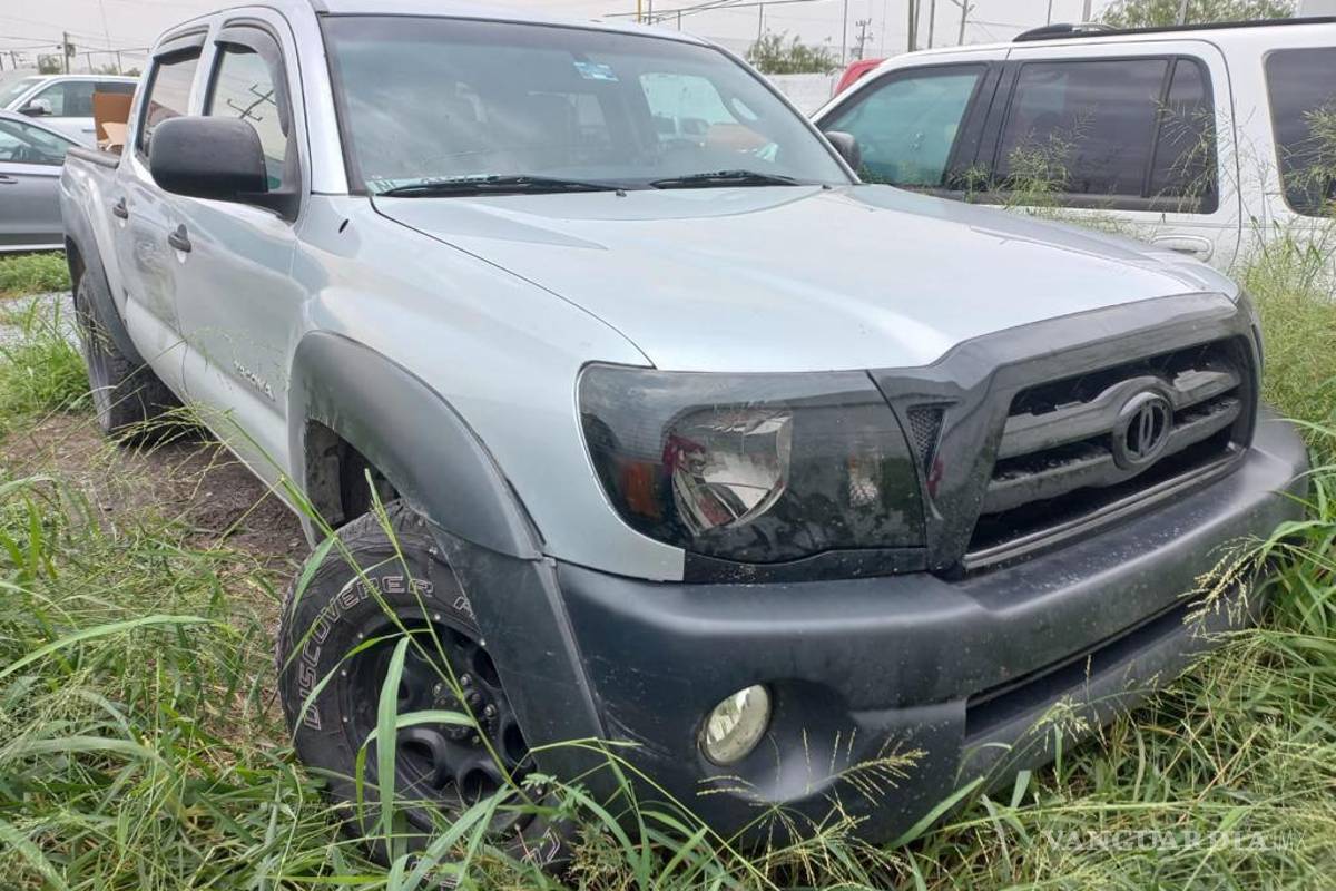 Estadounidense es detenida sobre la carretera Matehuala- Saltillo en posesión de material bélico