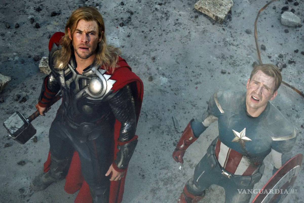 El beso de Thor y Capitán América