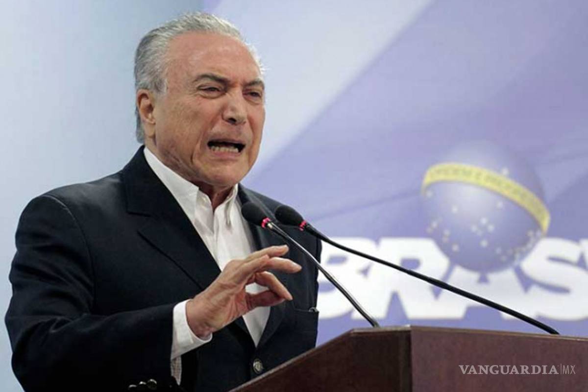 Presidente de Brasil pide suspender investigación en su contra