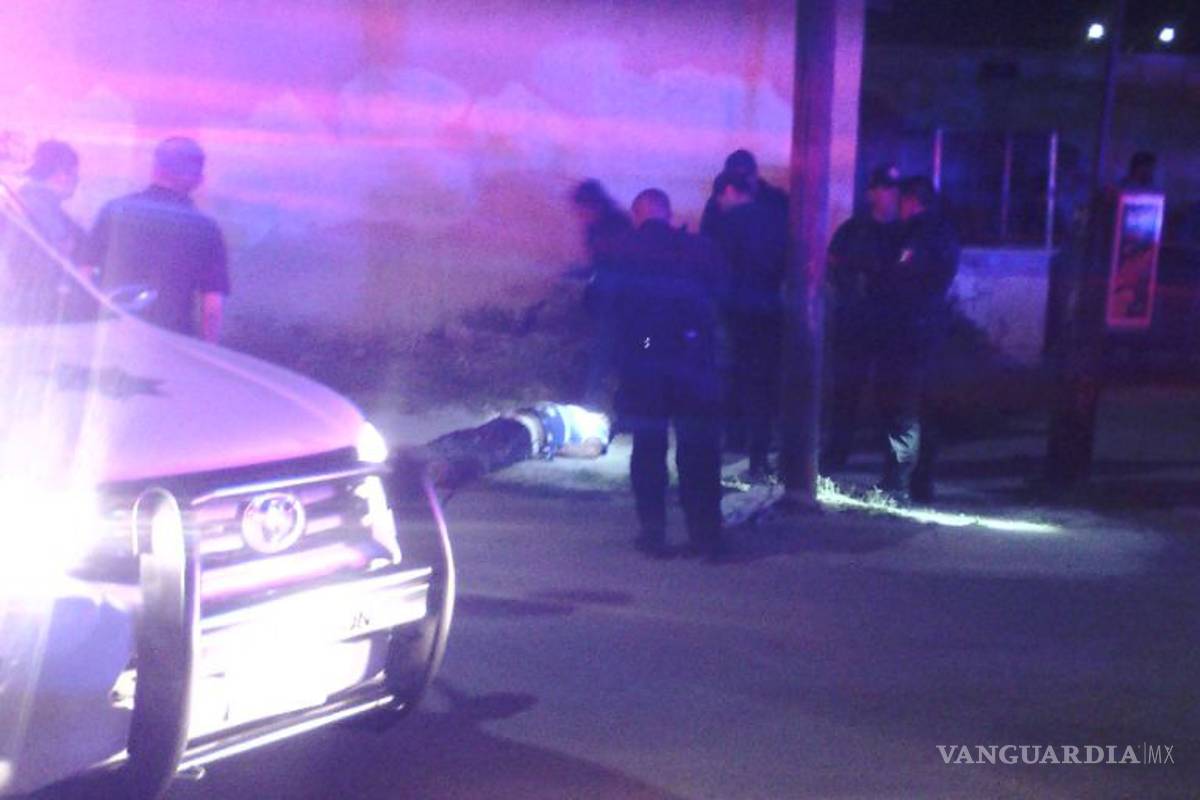 En Torreón policías disparan a sujeto armado y lo matan