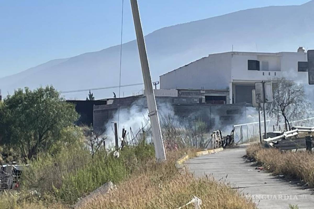 $!Investigadores examinarón el lugar donde se originó el incendio, señalando un cuarto con un colchón como el punto de inicio probable.