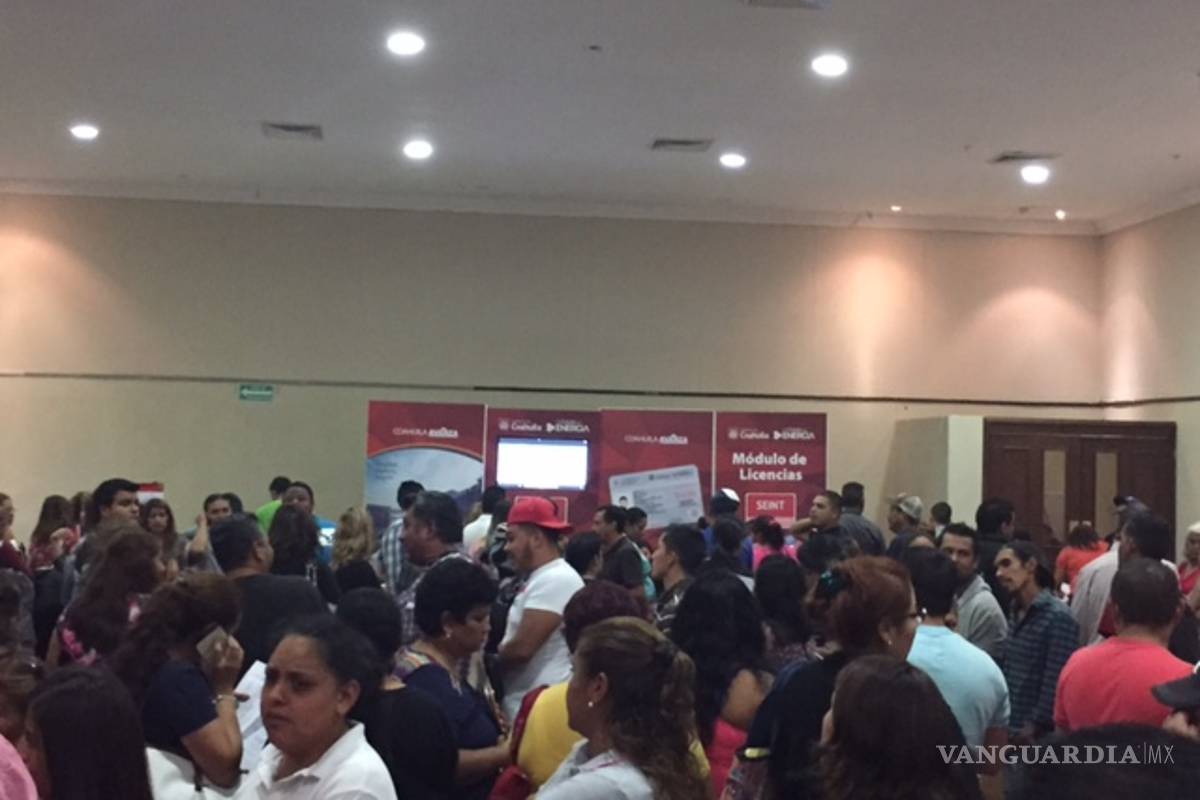 ‘Ofertan’ en Coahuila licencias de manejo y actas de nacimiento