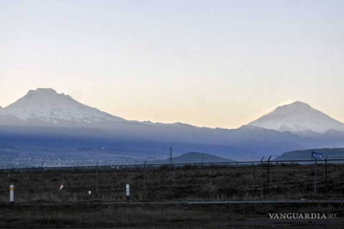 Localizan a persona calcinada en avioneta que cayó entre volcanes
