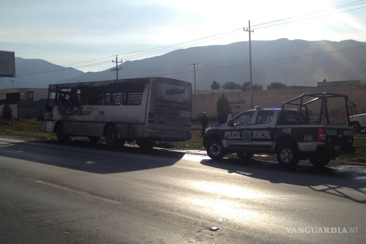 Se incendia camión de Settepi en Saltillo