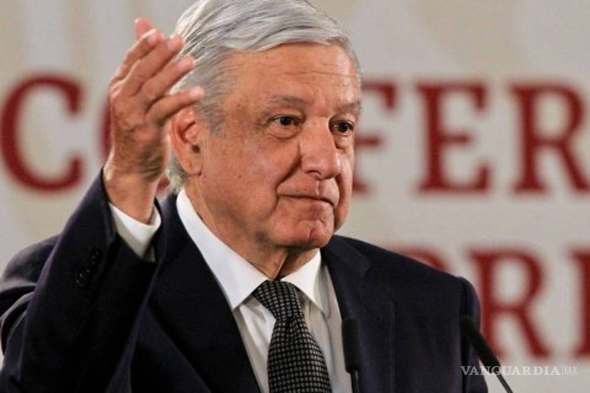 Aprobación de AMLO cayó 12 puntos, afirma encuesta