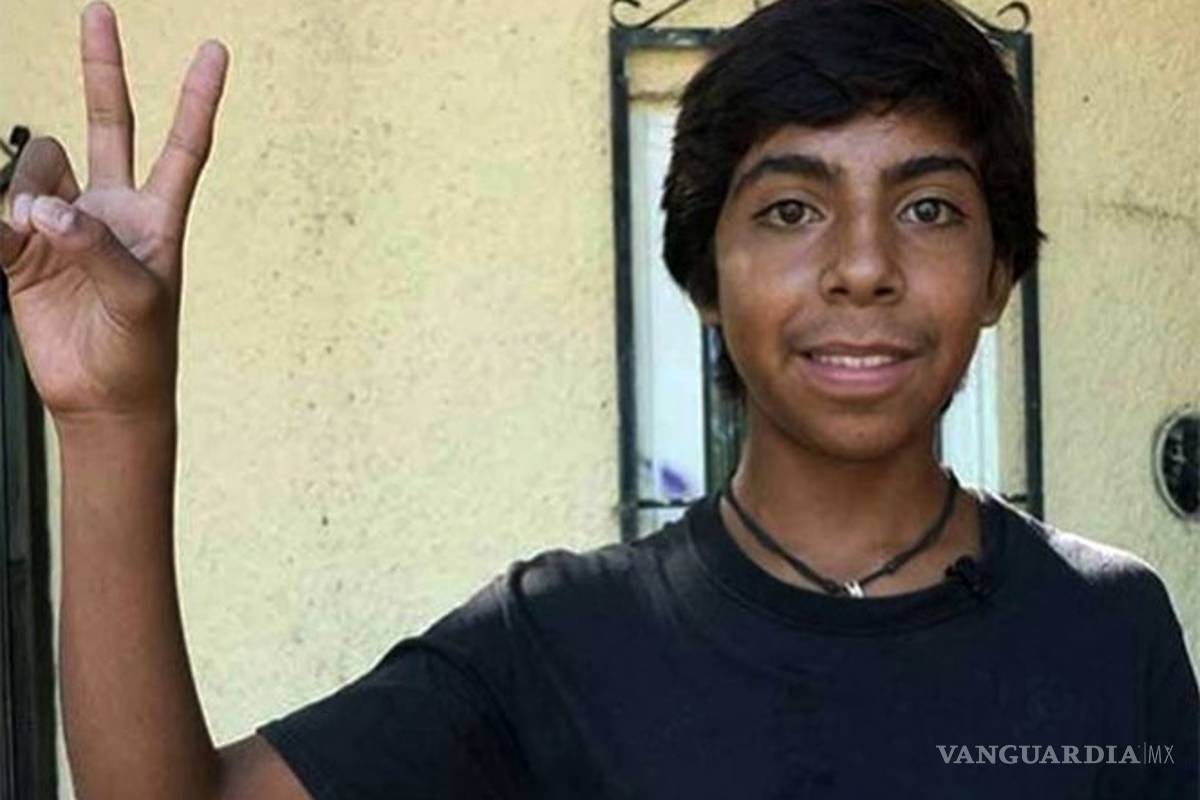 Kiss invita a Paco, el vendedor de empanadas, en su 'show' de Tijuana