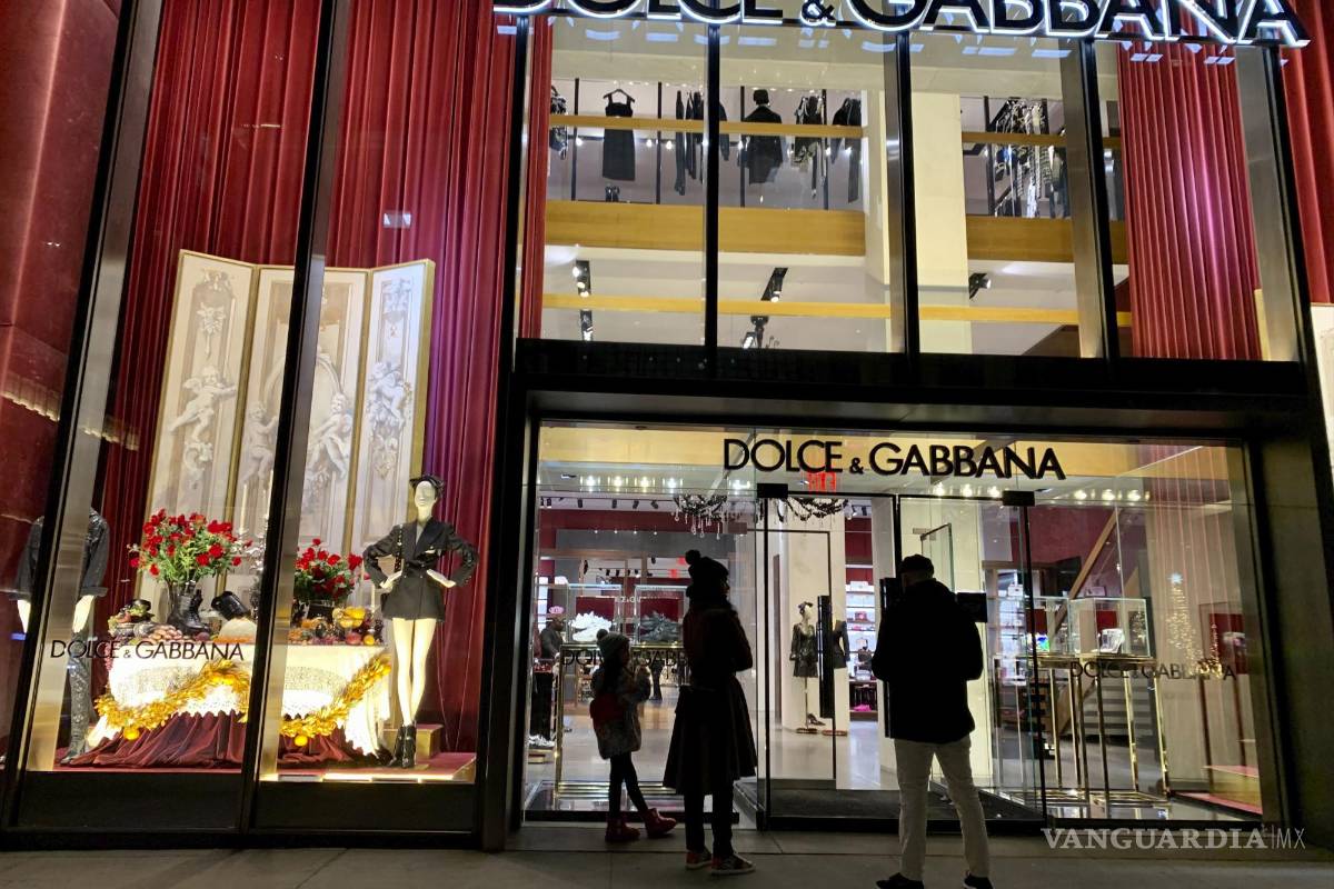 Dolce&amp;Gabbana va a dejar de usar piel de animales en 2022