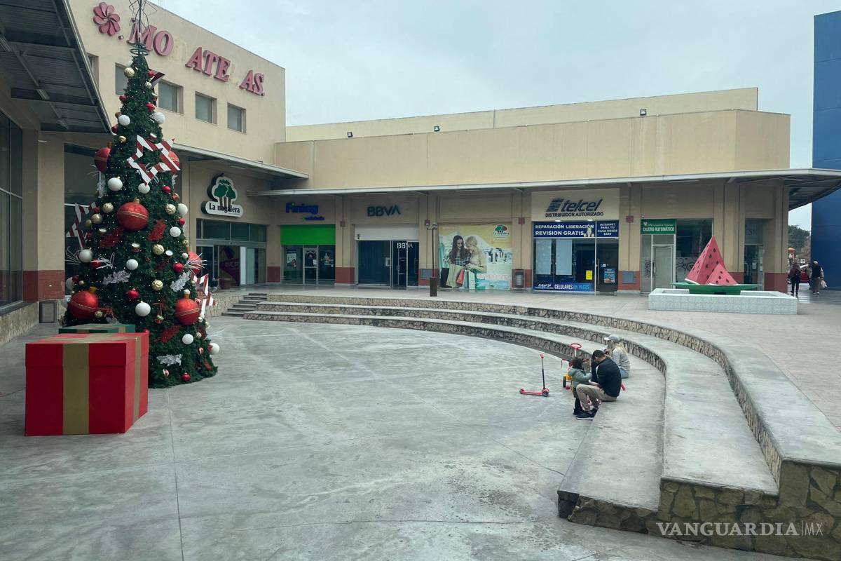 Descansa Saltillo en Navidad, plazas y calles se vacías; estrenan ciudadanos regalos al aire libre