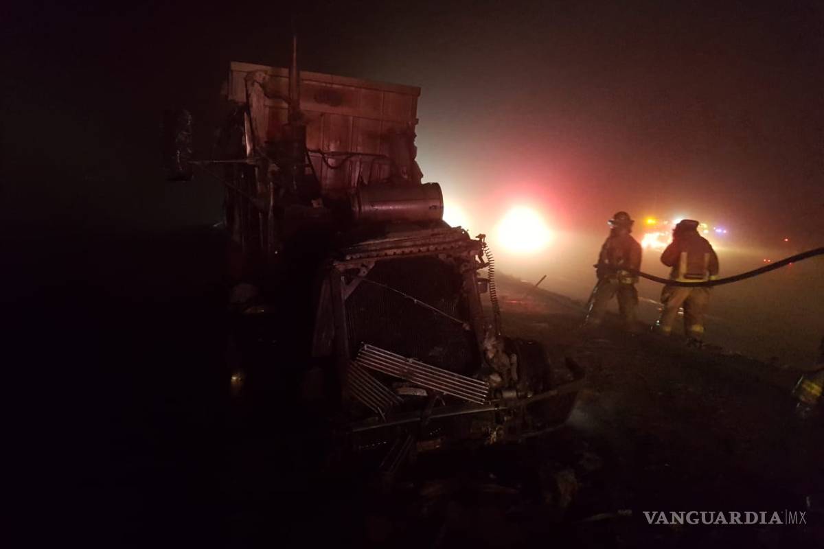 Explota pipa con combustible en la Saltillo-Torreón