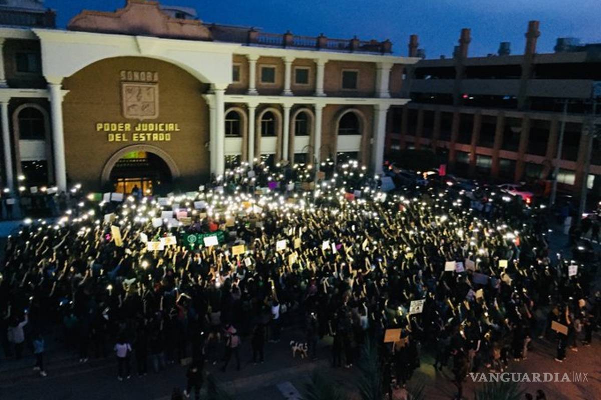 Protesta feminista termina con incendio al interior del Poder Judicial de Sonora