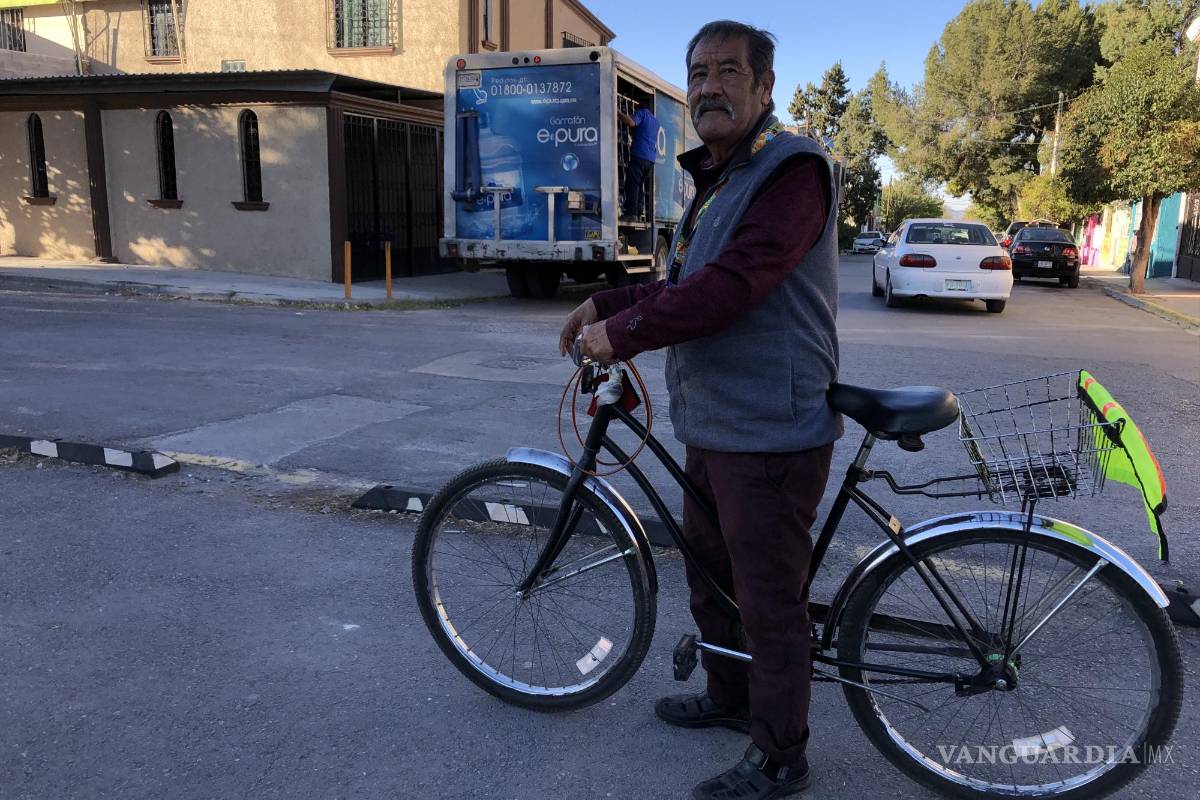 Saltillo: un paseo diario en bici para mantener la salud a los 69 años