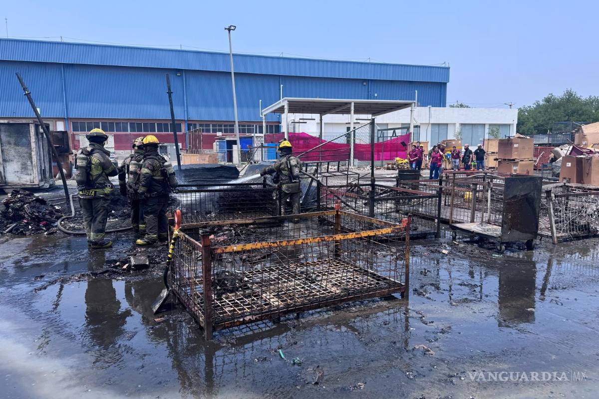 Incendio en empresa deja 100 evacuados en Apodaca, Nuevo León