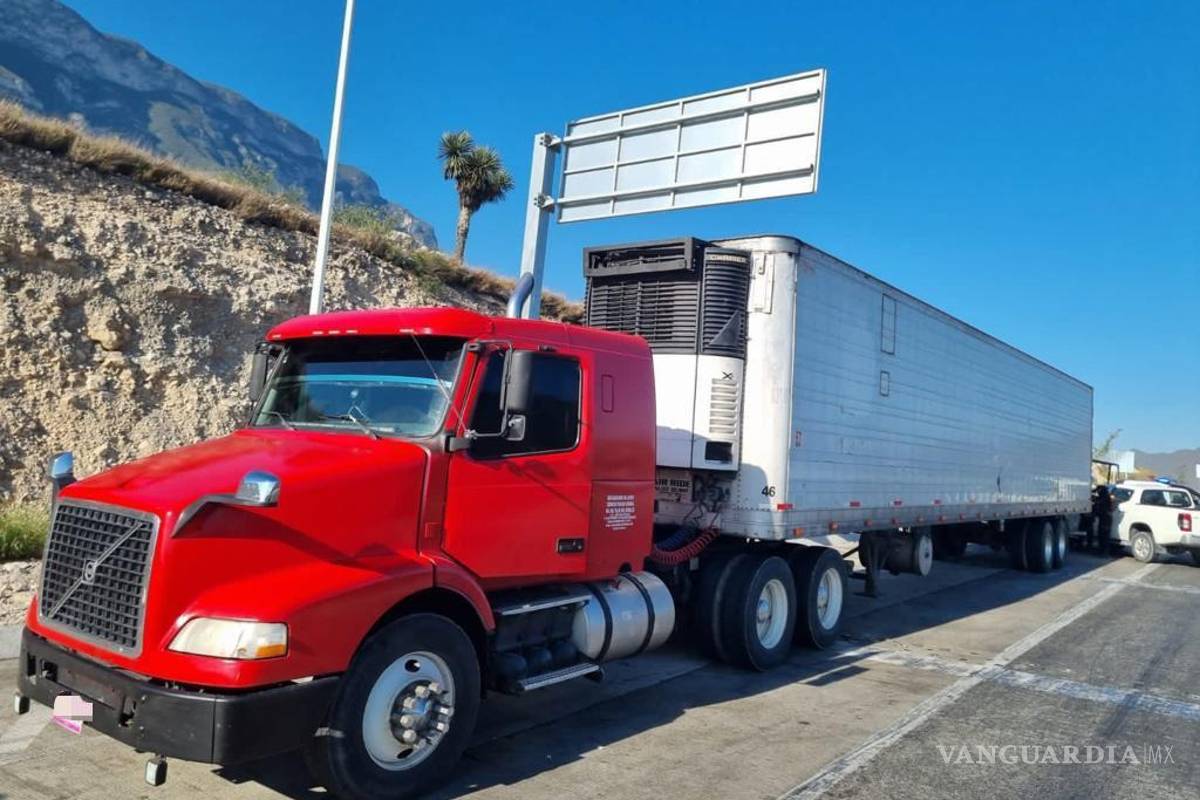 FGR Nuevo León logra vinculación de dos hombres por transporte de migrantes