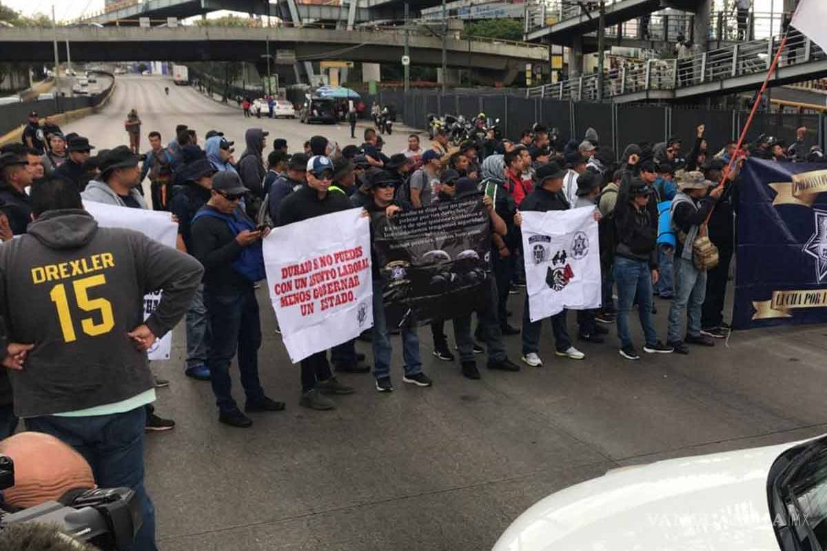 Bloquean policías federales inmediaciones del Aeropuerto Internacional de la CDMX