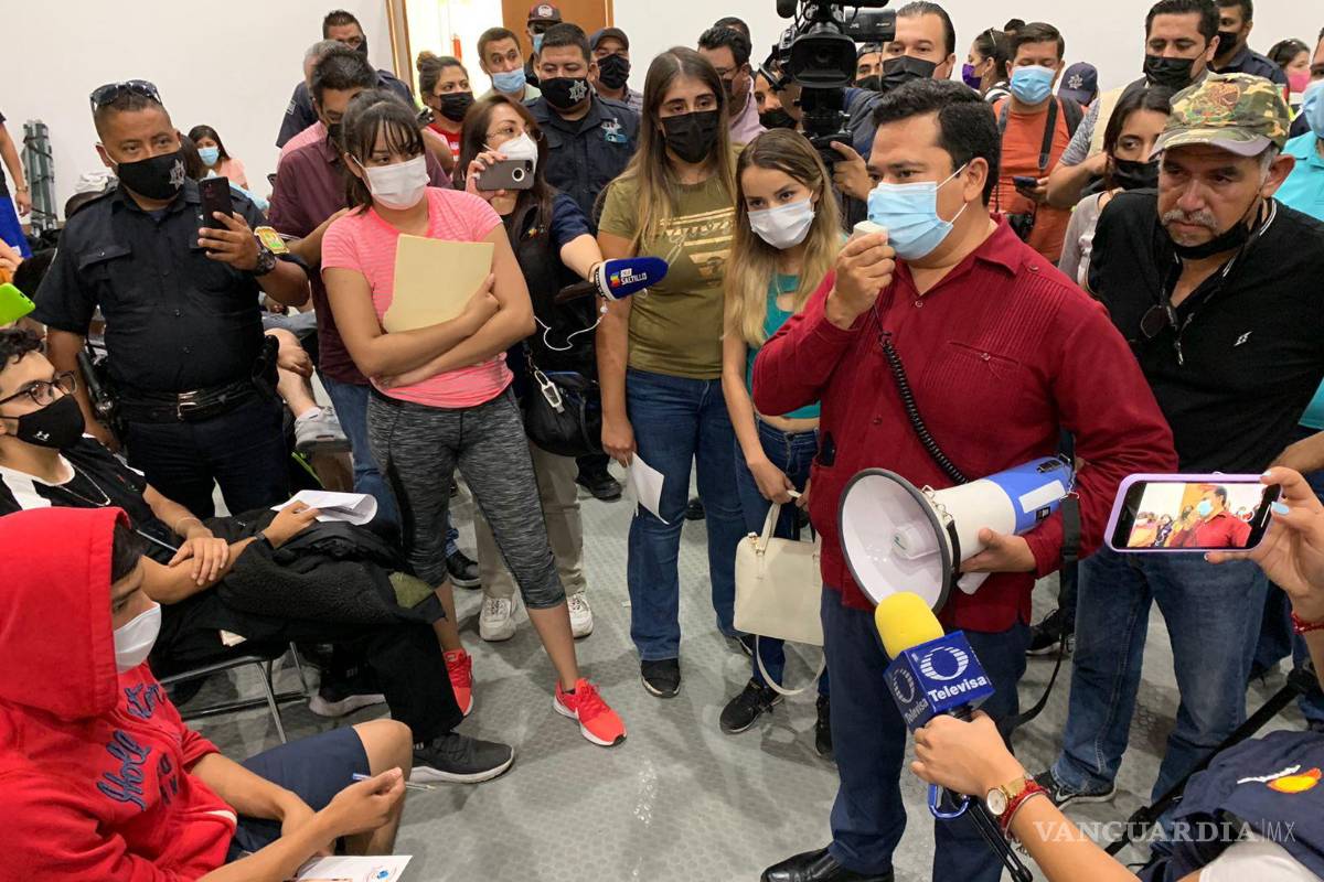 Vacunarán solo a 3 mil jóvenes en Arteaga, piden a la población no acudir a Ciudad Universitaria