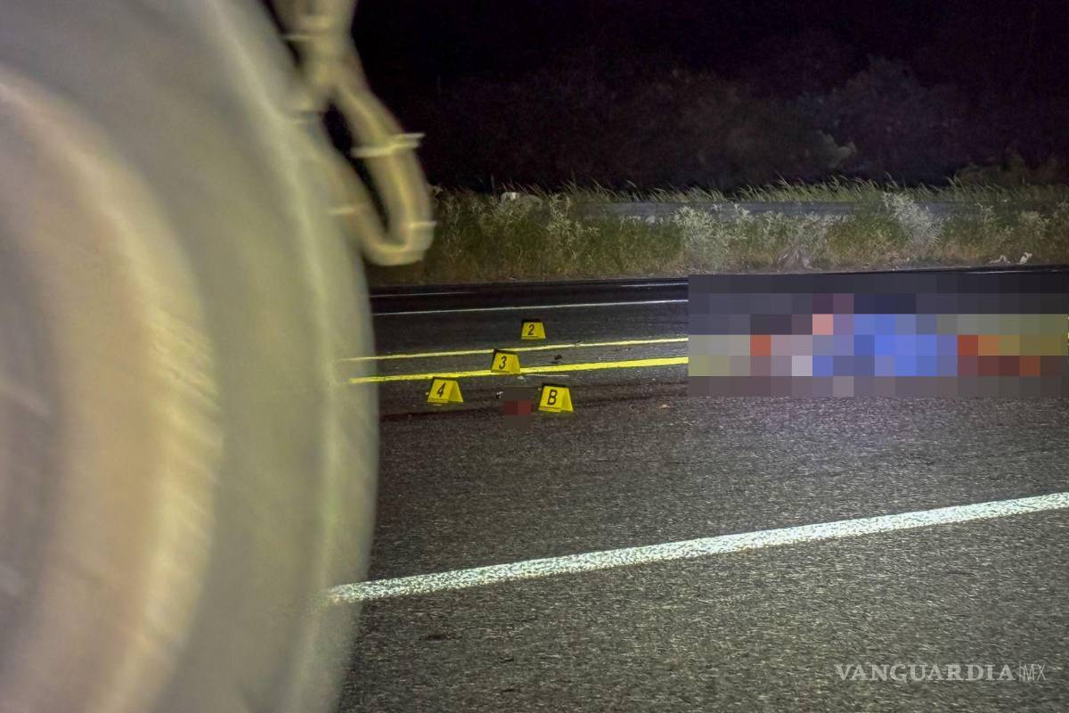 Muere atropellado en la Saltillo–Torreón; restos quedaron sobre el asfalto