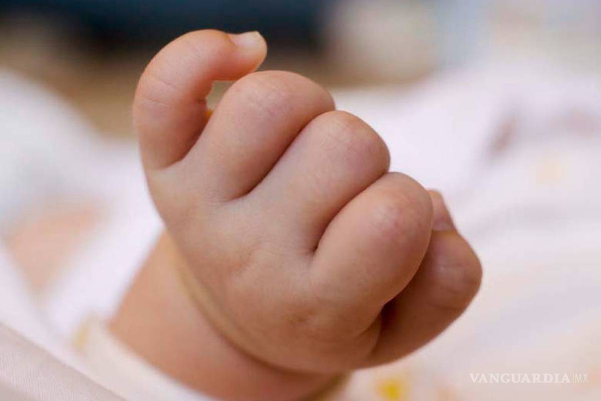 Aseguran a joven madre por lesiones de su bebita