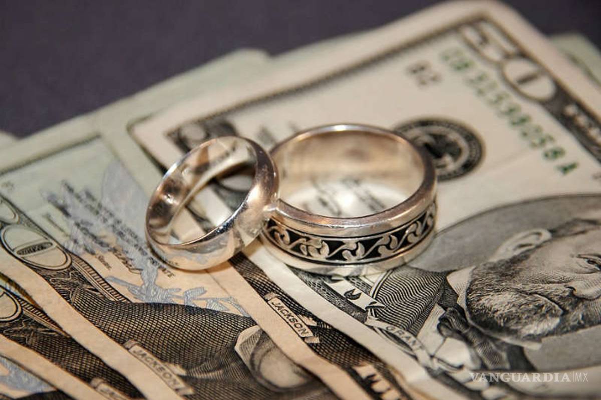 Banquero responde a chica que busca marido millonario