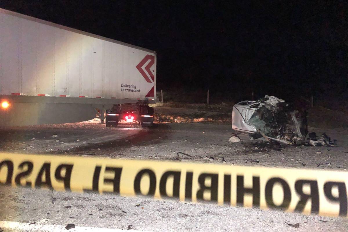 ¡Tragedia en la carretera Saltillo- Zacatecas! Conductor pierde la vida al impactarse de frente contra un tráiler